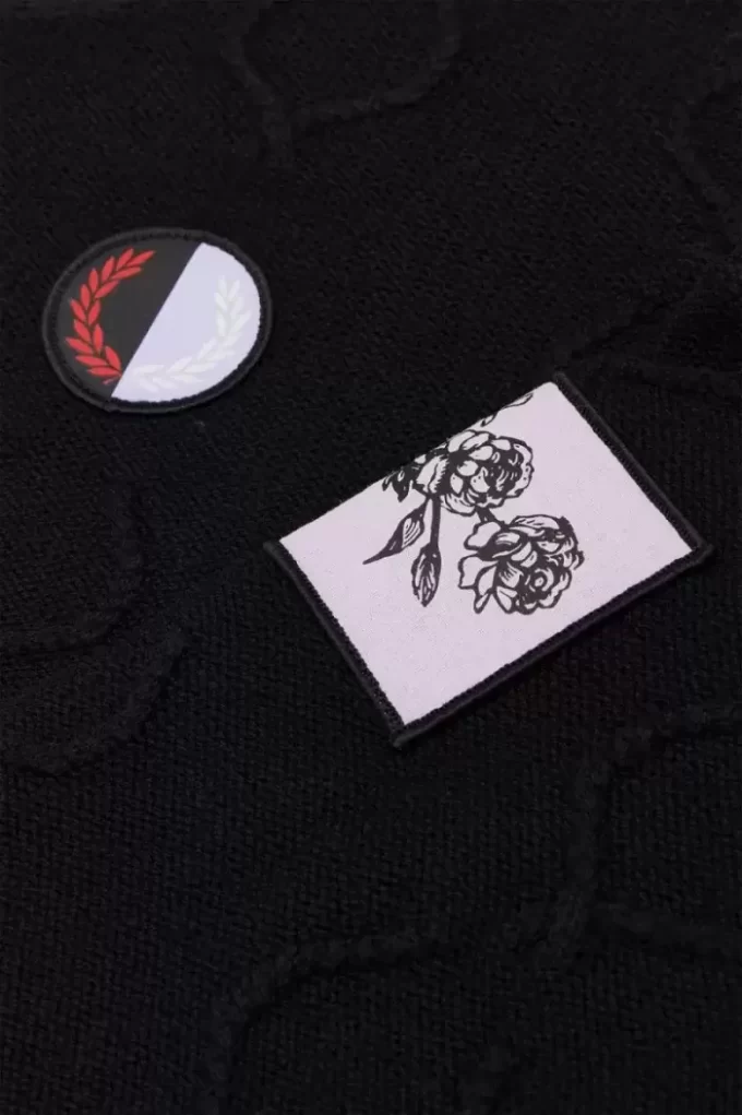 Büyük Boy Laurel Wreath Erkek Kazak