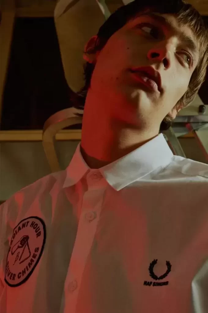 Büyük Boy Yama Detaylı Erkek Gömleği