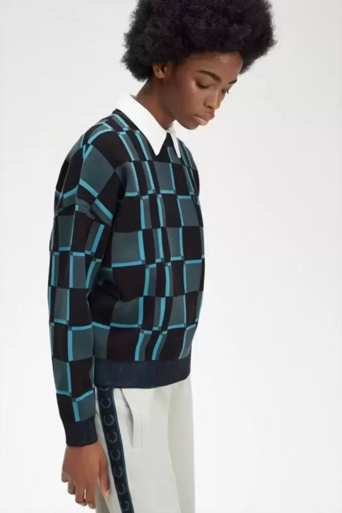 Dama Tahtası Kadın Kazak