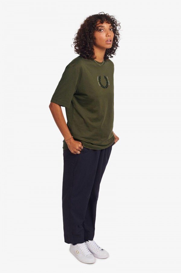 Defne Çelengi Tişörtleri Defne Çelengi Tişörtleri