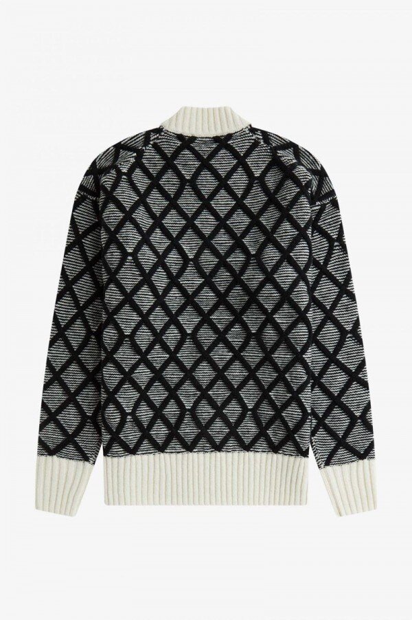 Dokulu Monokrom Kazak Örgü Dokulu Monokrom Kazak Örgü