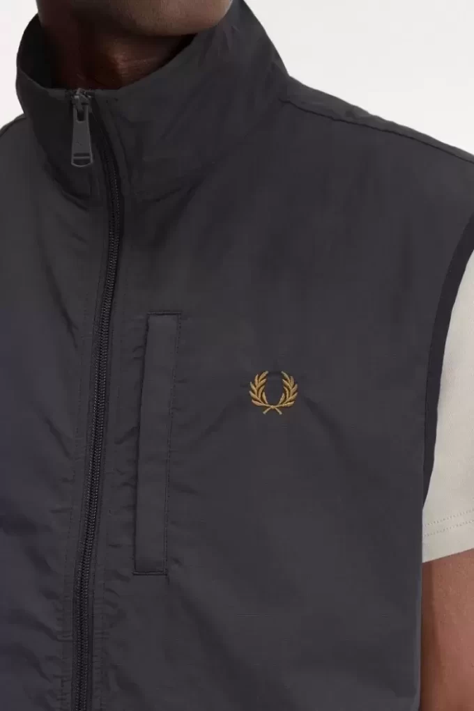 Fred Perry Naylon Erkek Yeleği Fred Perry Naylon Erkek Yeleği