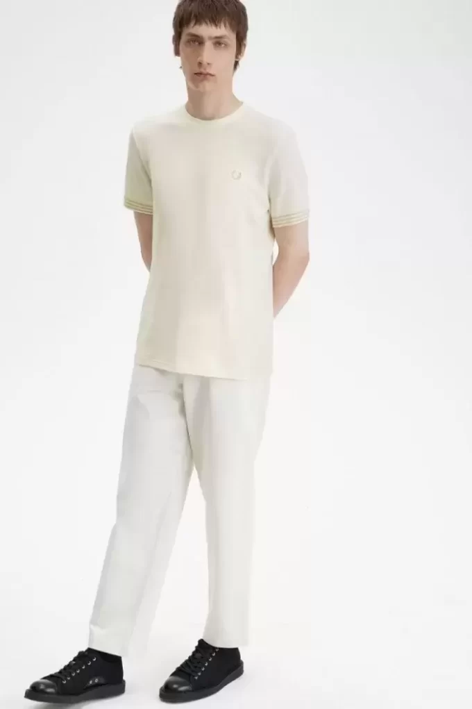 Çizgili Manşetli Erkek Tişörtü Çizgili Manşetli Erkek Tişörtü