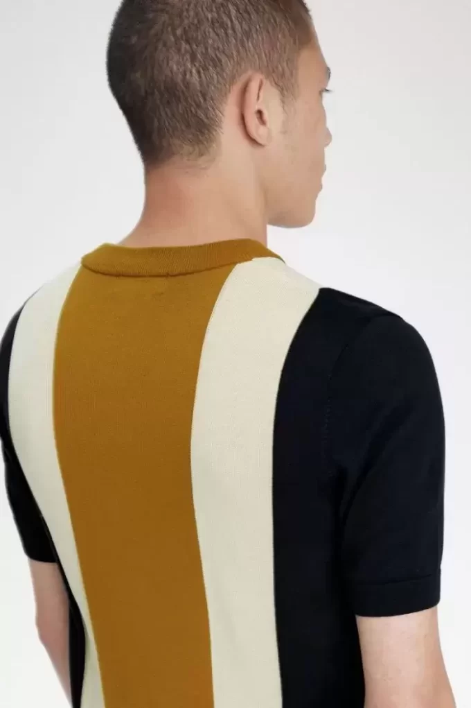 Çizgili İnce Örgü Erkek Tişörtü Çizgili İnce Örgü Erkek Tişörtü