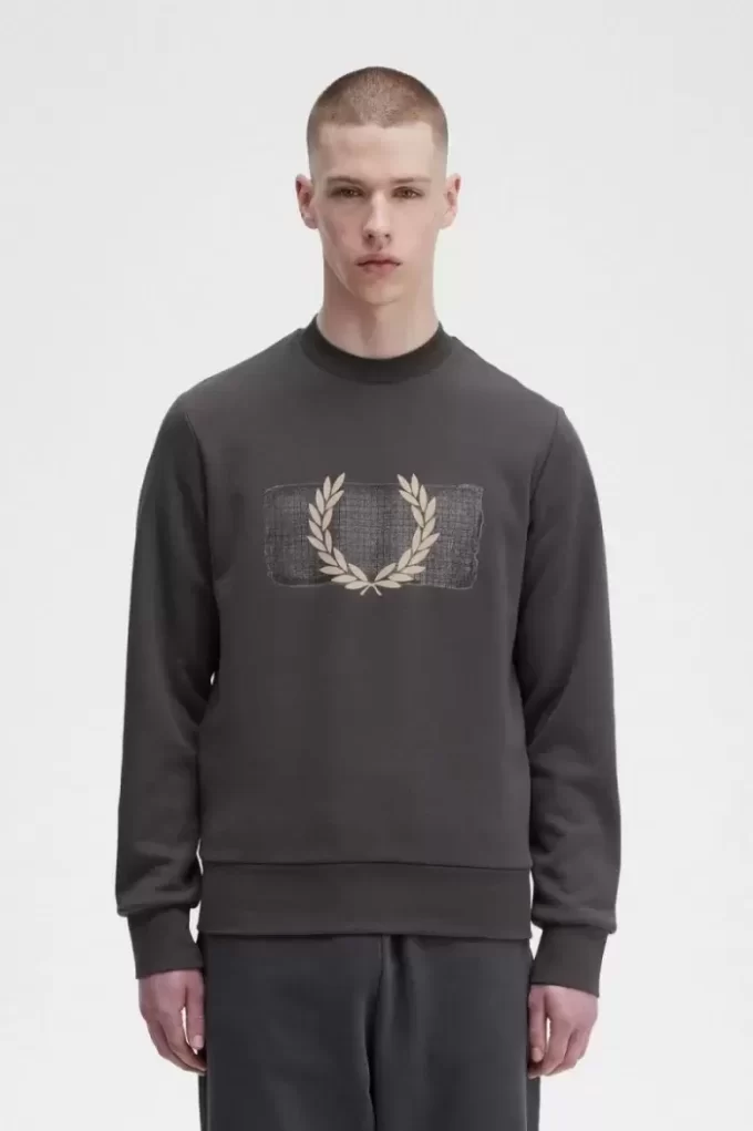 Katmanlı Grafik Erkek Sweatshirtleri Katmanlı Grafik Erkek Sweatshirtleri