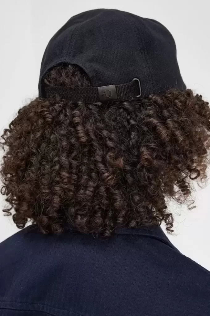 Klasik Pique Erkek Şapkaları