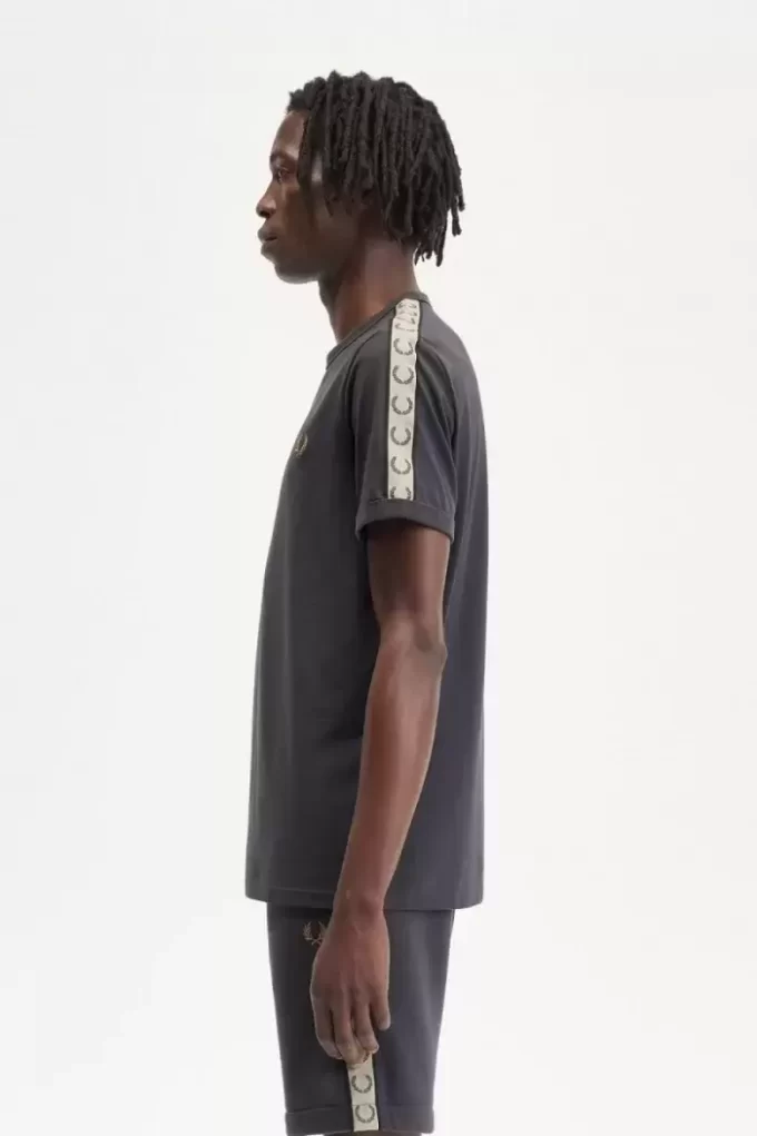 Kontrast Bantlı Zil Erkek Tişörtü