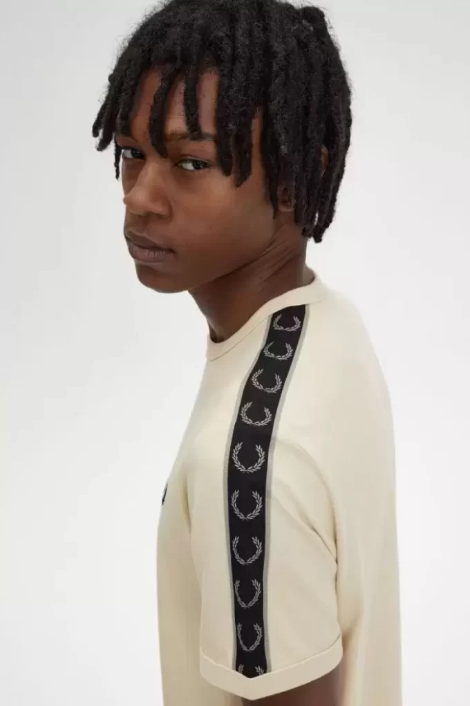 Kontrast Bantlı Zil Erkek Tişörtü