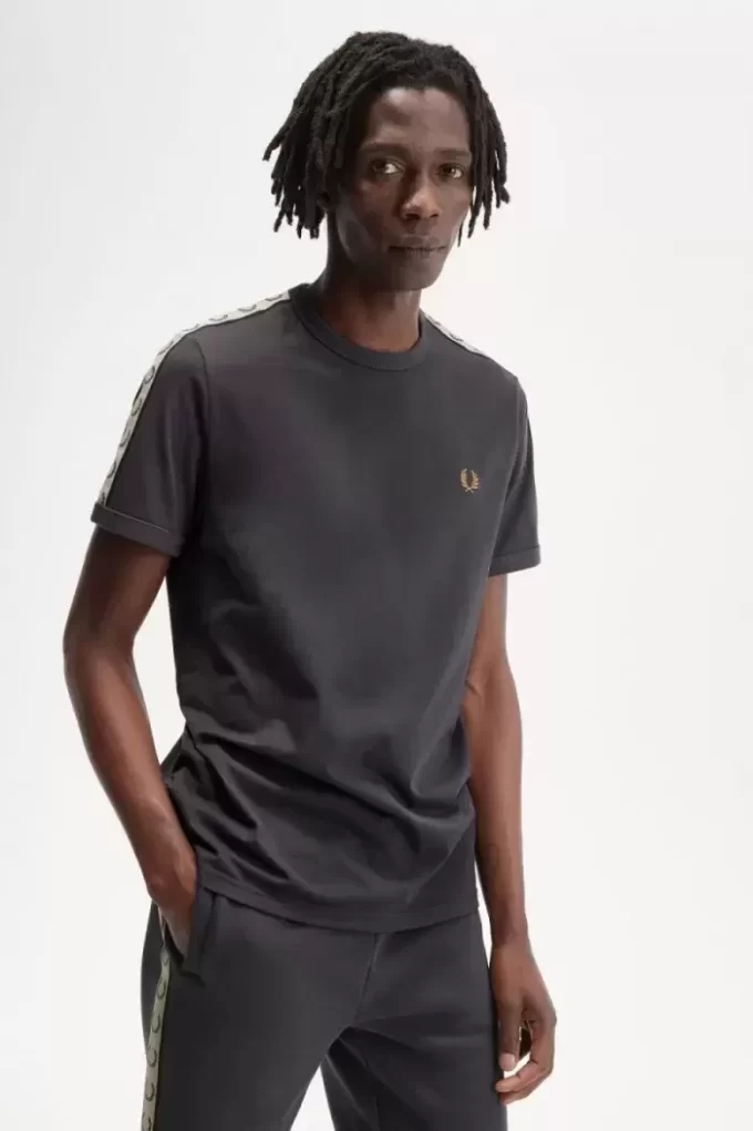 Kontrast Bantlı Zil Erkek Tişörtü