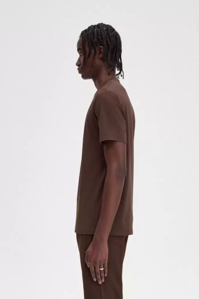 İşlemeli Erkek Tişörtü