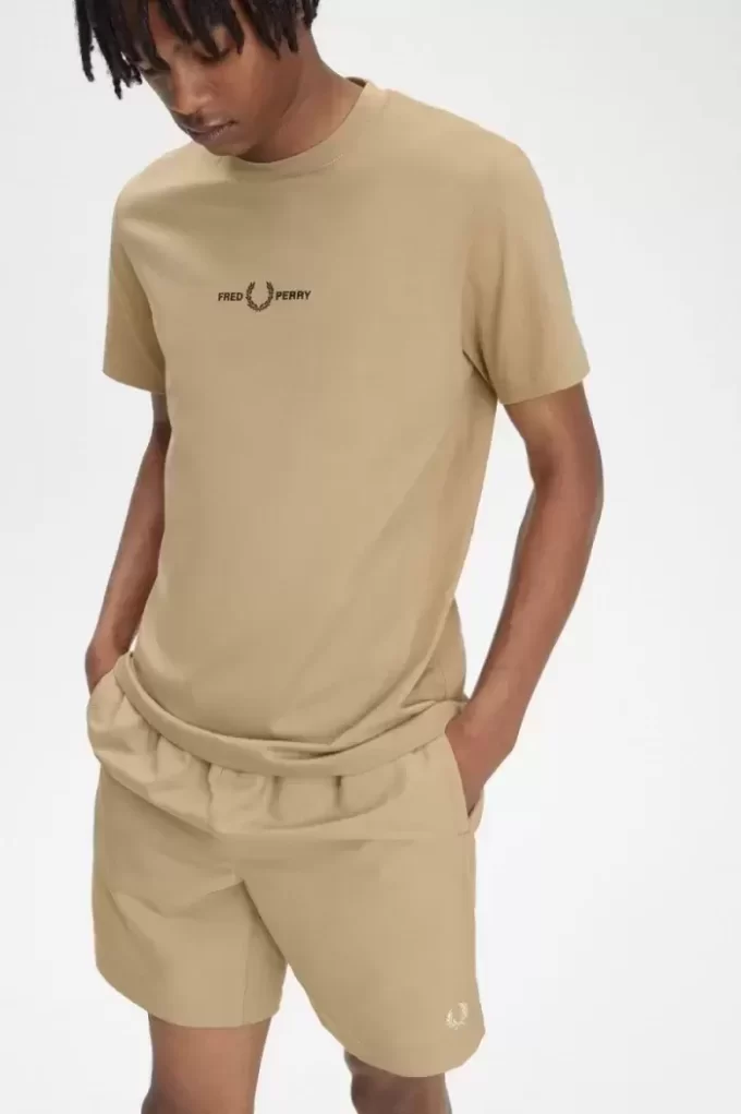 İşlemeli Erkek Tişörtü