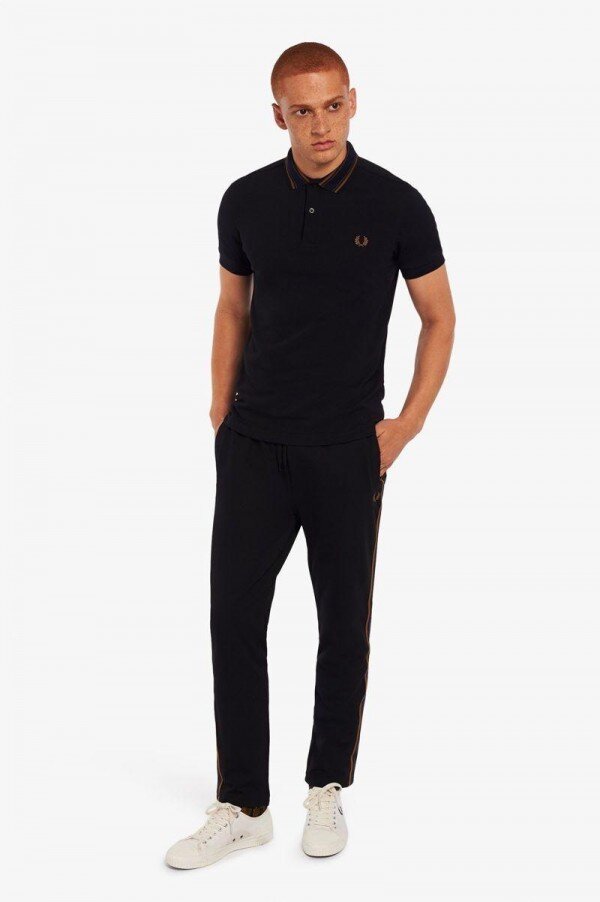 Madalya Şeritli Polo Tişörtler Madalya Şeritli Polo Tişörtler